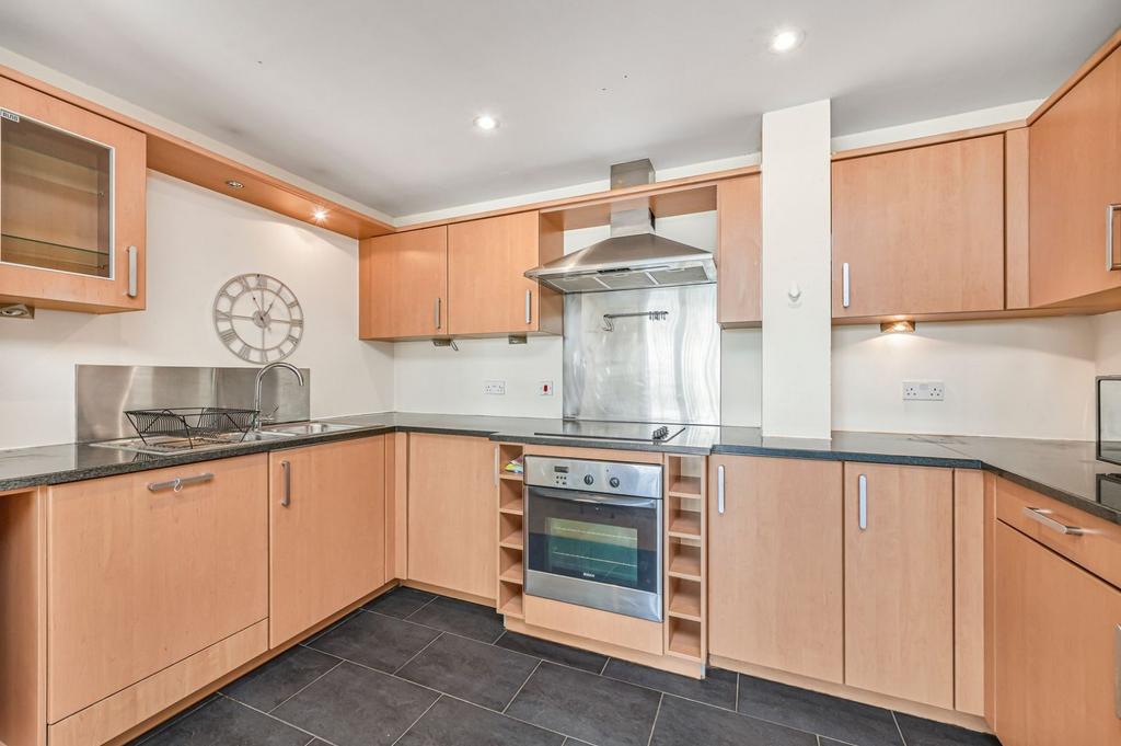 Apartment in London - View 2