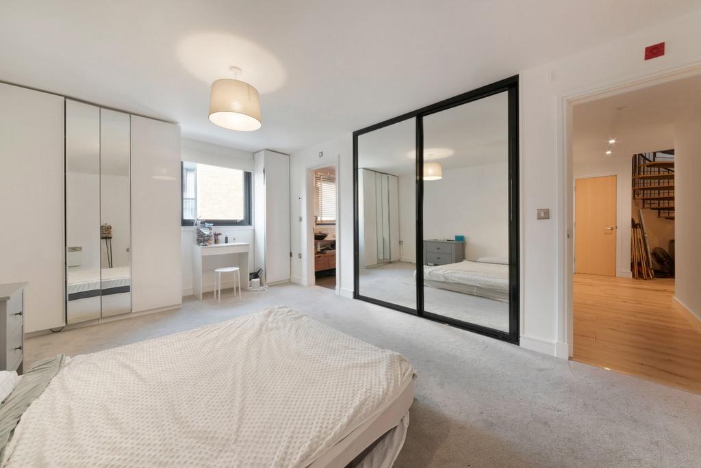 House in London, East Smithfield, Wapping - View 4