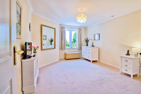 2 bedroom apartment for sale, Coachman Court, Rochford SS4