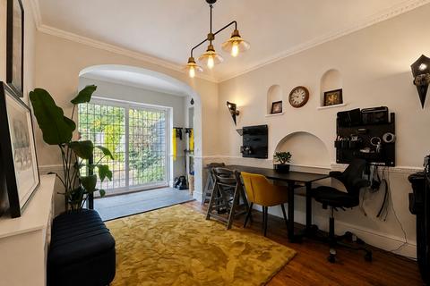 3 bedroom detached house for sale, Ribbesford Avenue, Wolverhampton