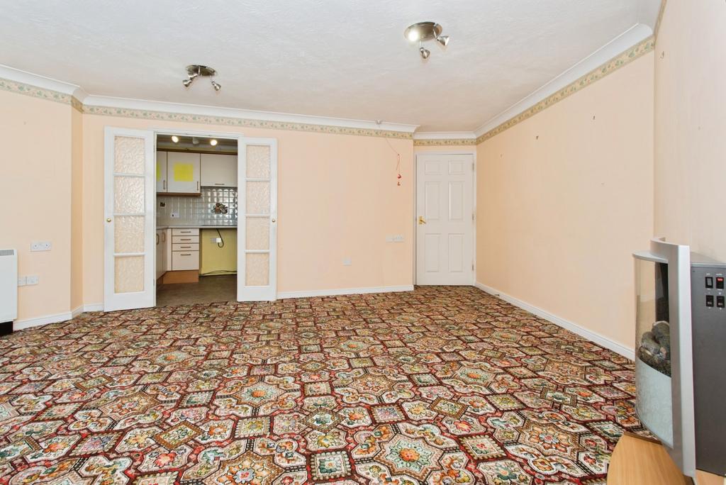 Apartment in Cambridge, Lynfield Court, Chesterton - View 4