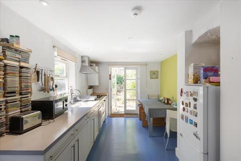Rigault Road, London, SW6