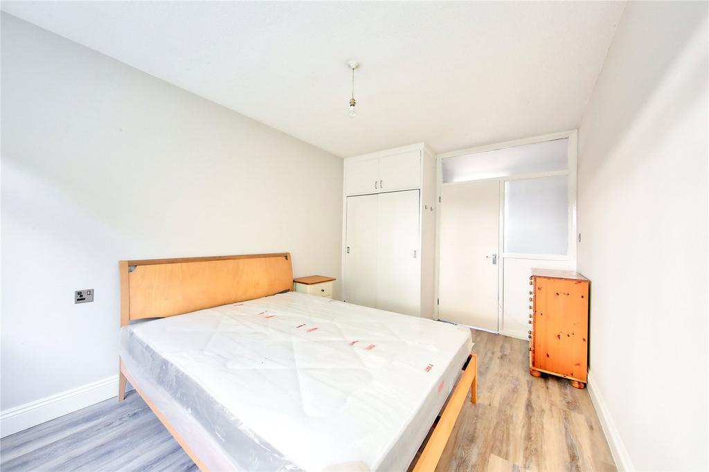 Apartment in Balham - View 3