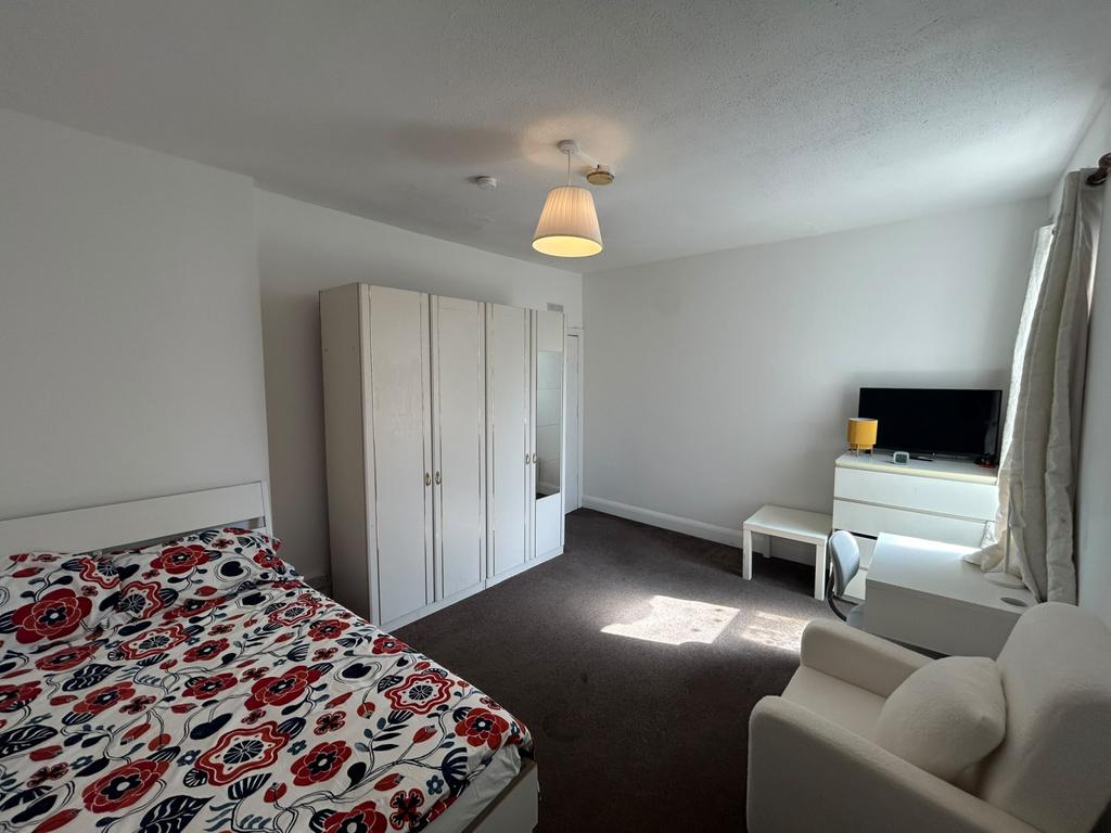 Apartment in London, Osterley - View 2