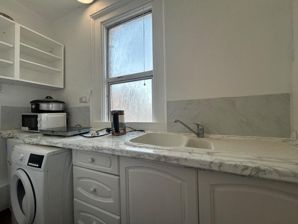 Apartment in London, Osterley - View 3