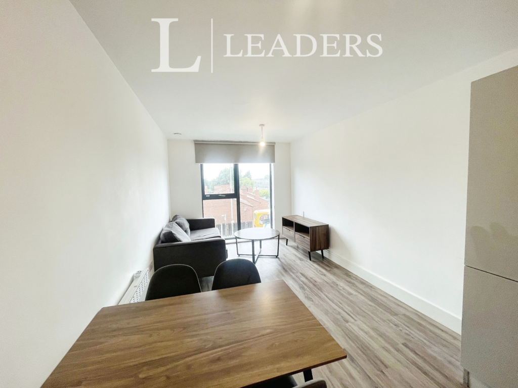Apartment in 6 Langworthy Road - View 4