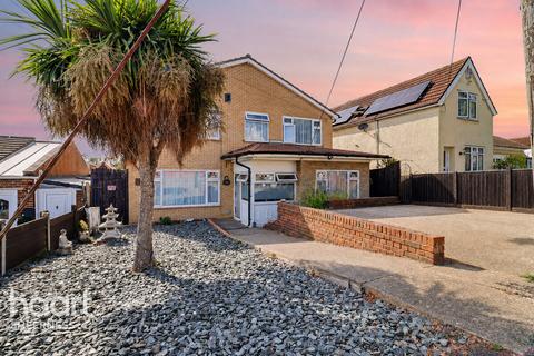 4 bedroom detached house for sale, The Broadway, Sheerness