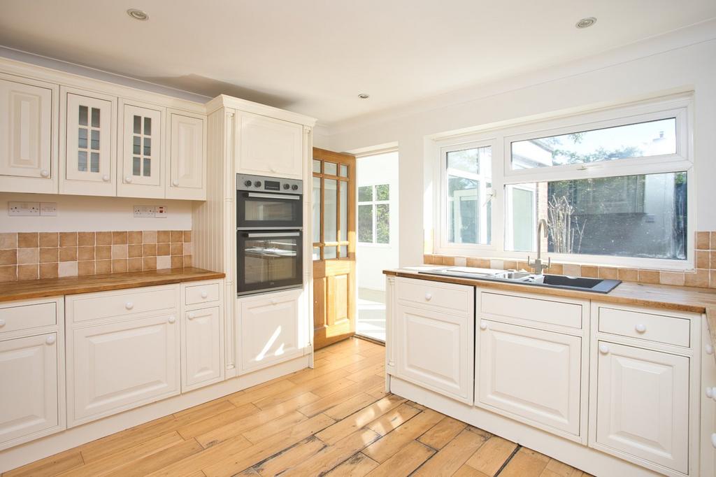 House in Dover - View 3
