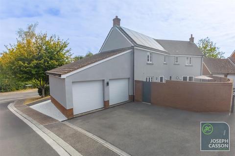 4 bedroom detached house for sale, Ferguson Close, Nether Stowey