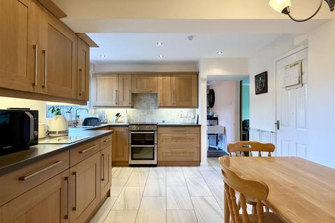 3 bedroom semi-detached house for sale, Siddons Road, Hereford