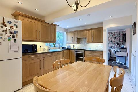 3 bedroom semi-detached house for sale, Siddons Road, Hereford