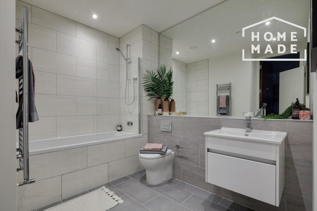 Apartment in Manchester - More