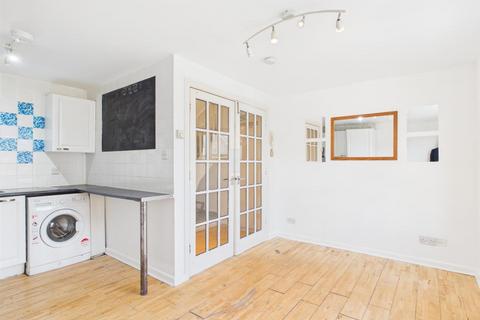 2 bedroom flat to rent, Dorset Street, Brighton
