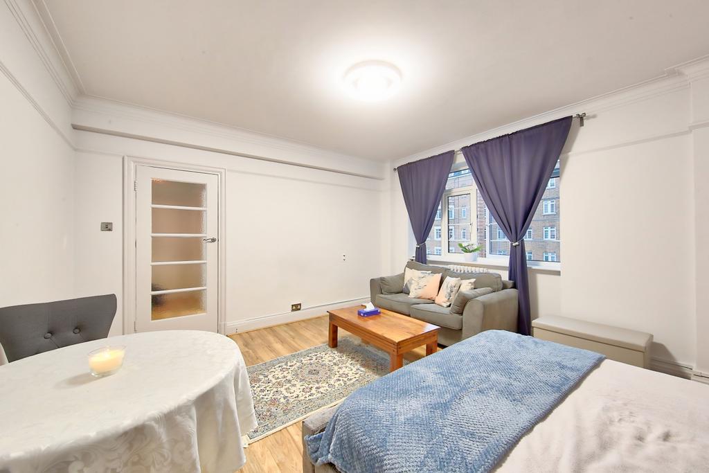 Apartment in London - View 3