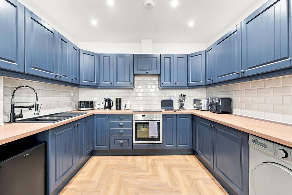 Apartment in Sheffield - View 2