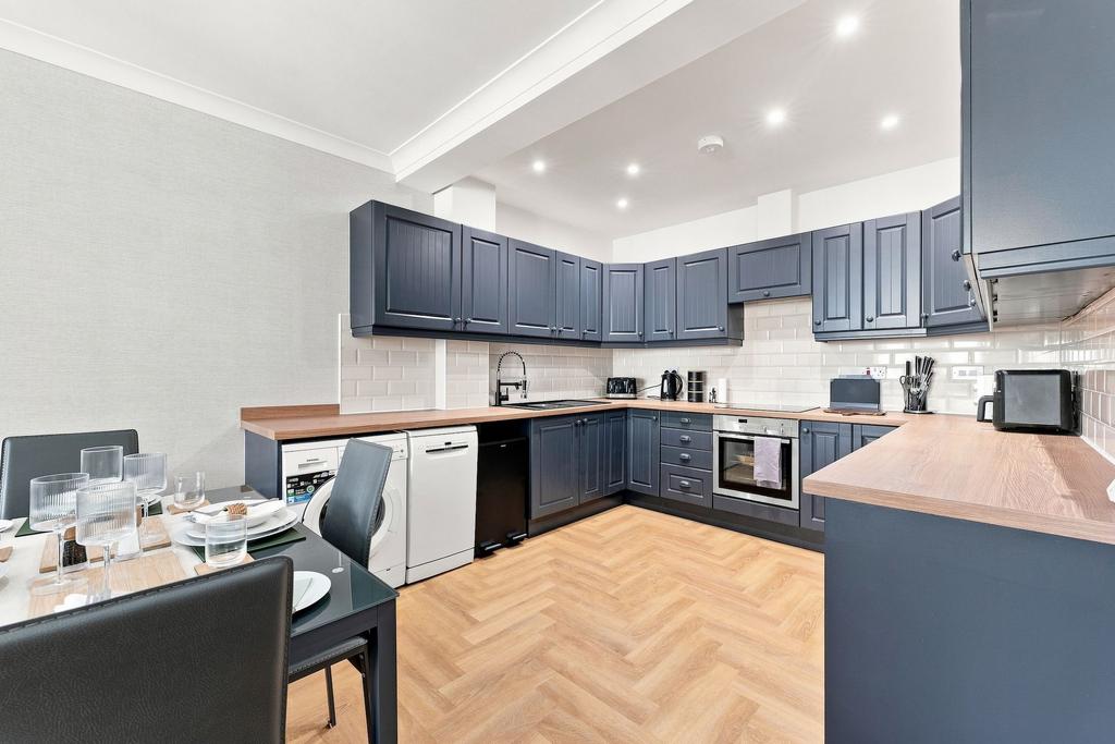 Apartment in Sheffield - View 5