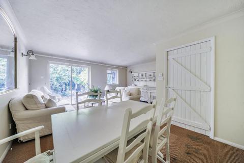 2 bedroom semi-detached house for sale, Botley Road, North Baddesley, Southampton