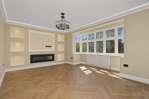 undefined, Beech Walk, Mill Hill! NW7