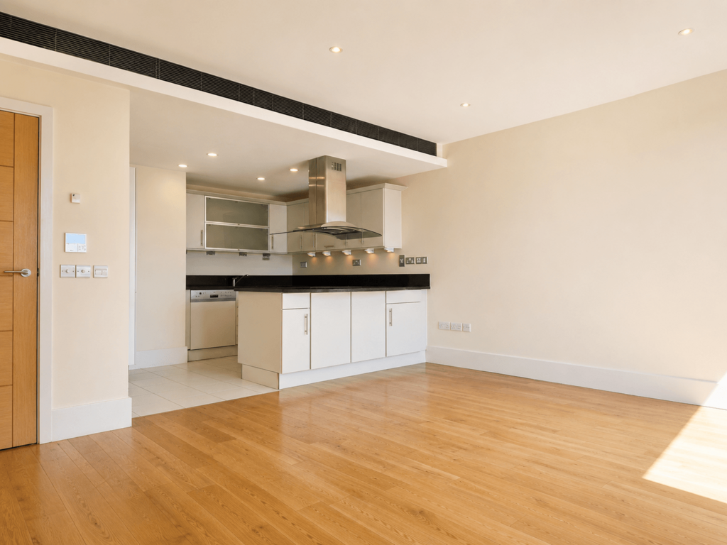 Apartment in Putney - View 4