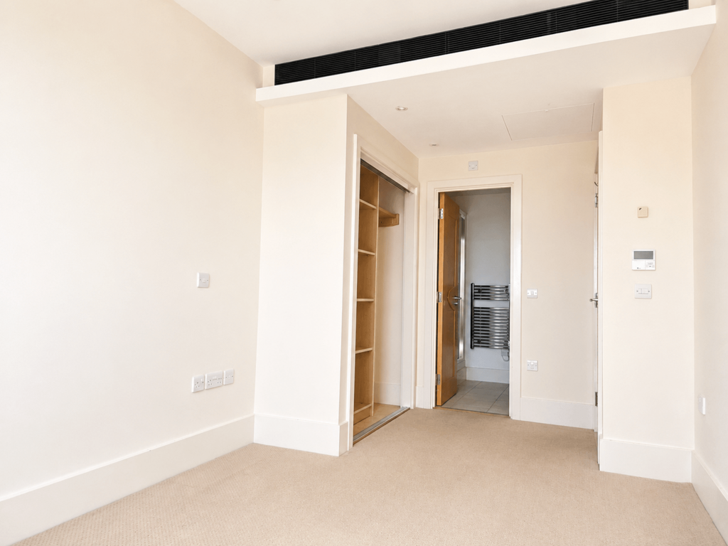 Apartment in Putney - More