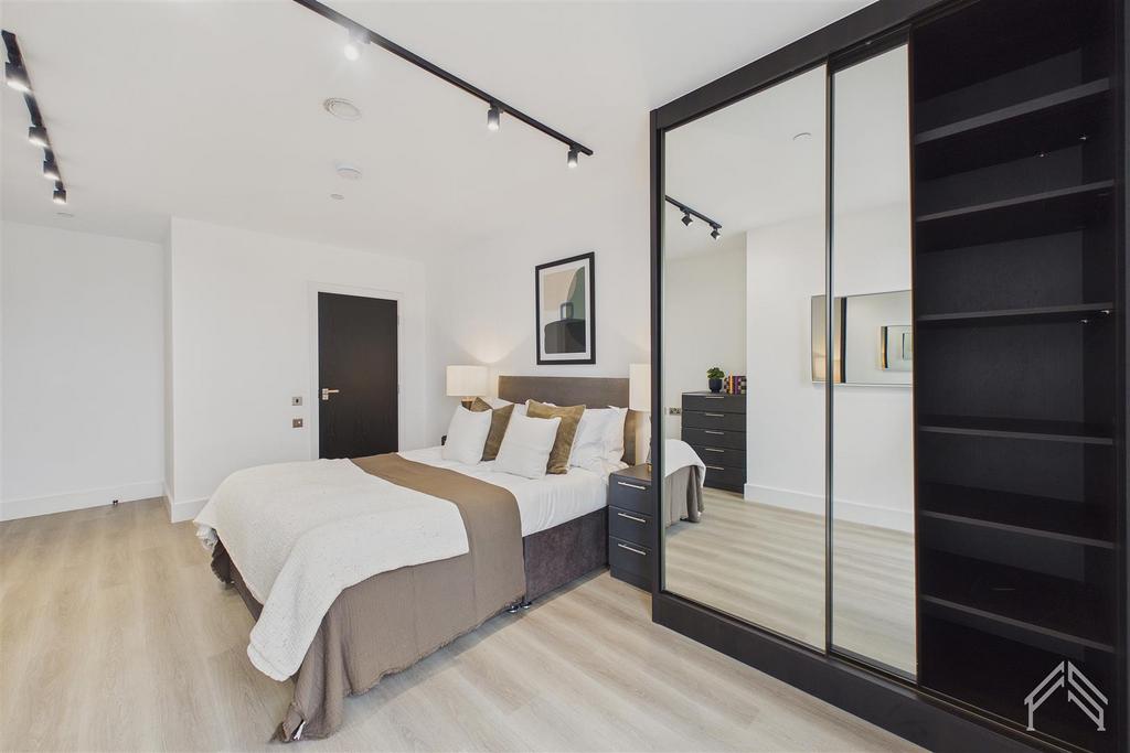 Apartment in London - View 4