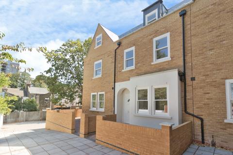 Mount Nod Close, London, SE18