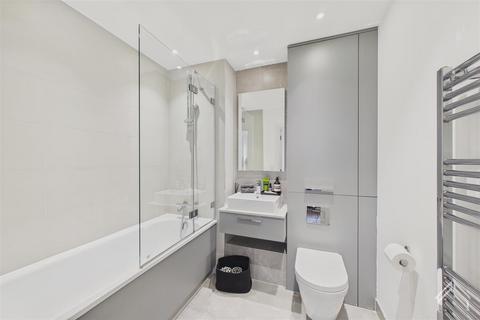 Apartment to rent, Vanguard Way, Blackhorse Road London E17