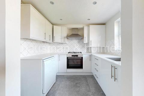 2 bedroom flat for sale, Lincoln Court, NW4