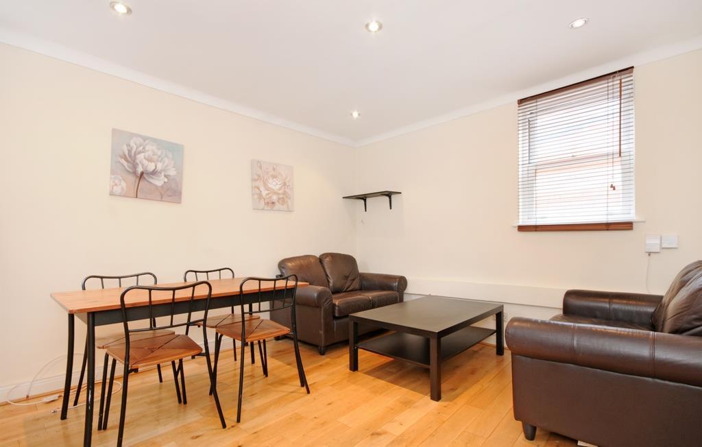 Apartment in London - View 2