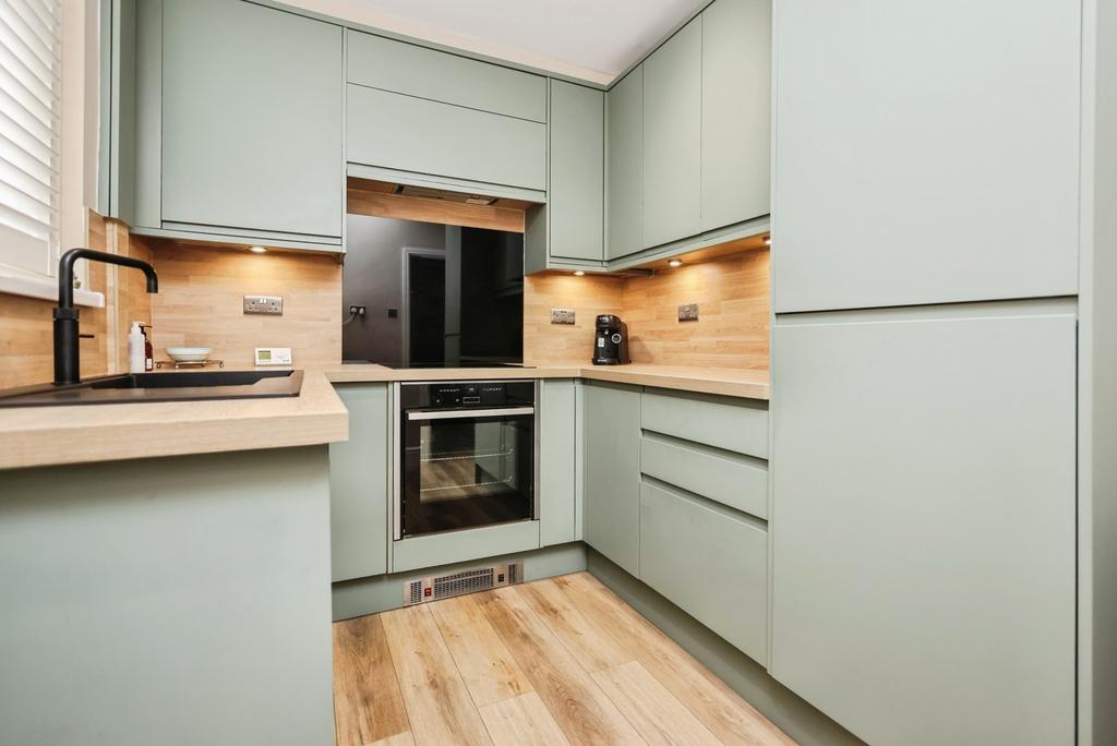 House in Sandwell, West Midlands - View 3