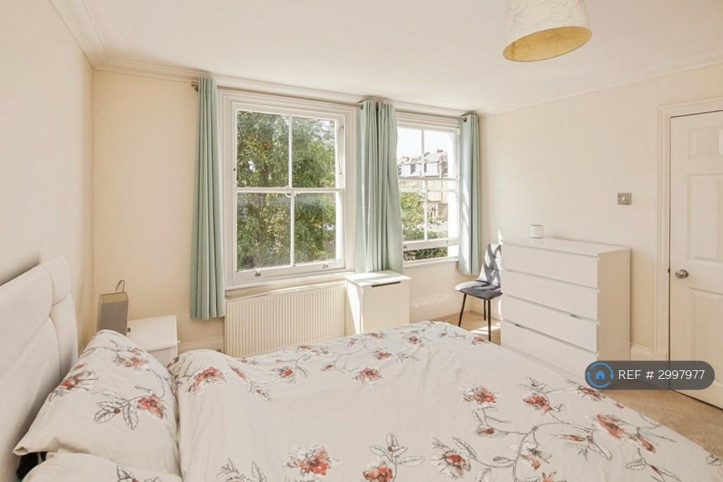 Apartment in London - View 5