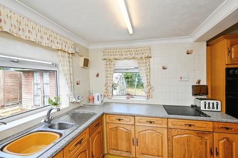3 bedroom detached bungalow for sale, Leverington Common, Leverington, Wisbech