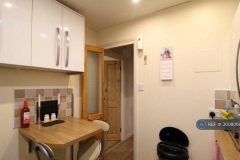 undefined, Nevis Crescent, Alloa, FK10