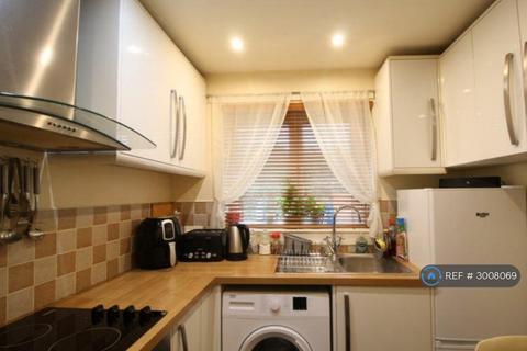 undefined, Nevis Crescent, Alloa, FK10