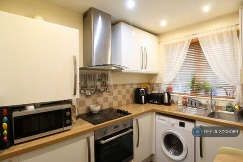 undefined, Nevis Crescent, Alloa, FK10