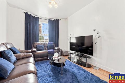 3 bedroom terraced house for sale, Tower Hamlets Road, London
