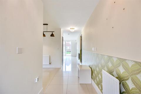 3 bedroom detached house for sale, Brownsmill Way, Nottingham