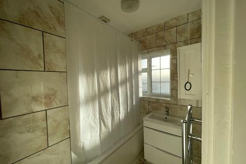 undefined, Kings Drive, Wembley, HA9
