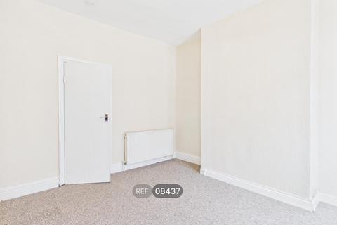 2 bedroom terraced house to rent, Devon Street, Hull, HU4 6PL