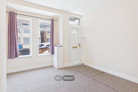 2 bedroom terraced house to rent, Devon Street, Hull, HU4 6PL