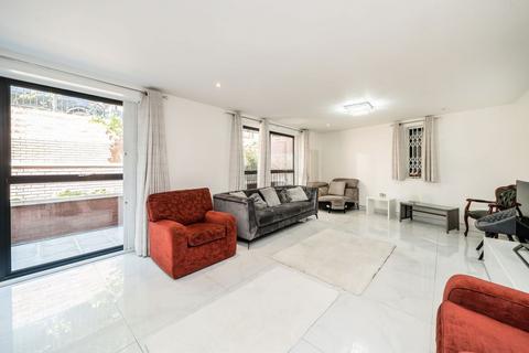 7 bedroom detached house for sale, Mapesbury Road, London NW2