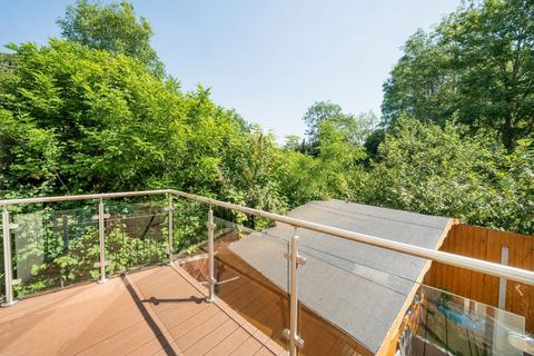 7 bedroom detached house for sale, Mapesbury Road, London NW2