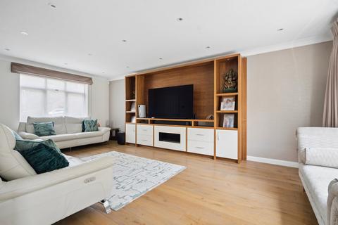 4 bedroom detached house for sale, Woodhouse Eaves, Northwood HA6