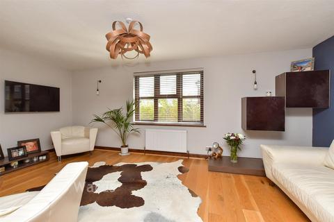 4 bedroom detached house for sale, Little John Avenue, Chatham ME5