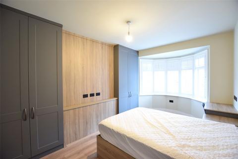 3 bedroom flat to rent, Greywood Avenue, Newcastle Upon Tyne, NE4