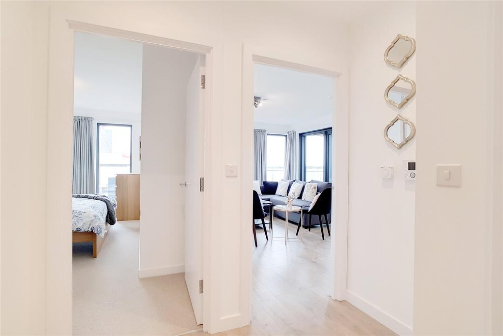 Apartment in London - View 5