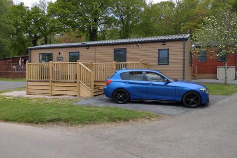 2 bedroom lodge for sale, Lakeside Lodge Finlake Resort Spa Devon , Finlake Resort and Spa, TQ13 0EJ, South West England