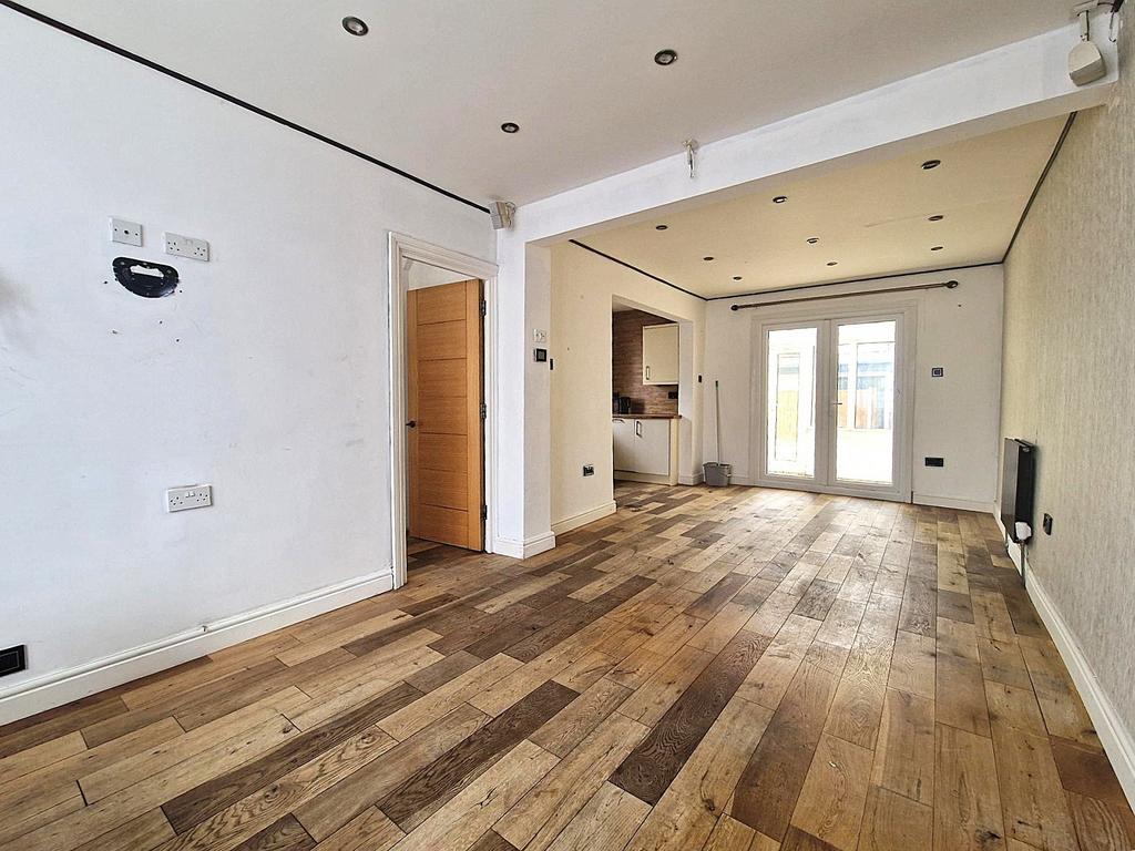 House in Ilford - View 3