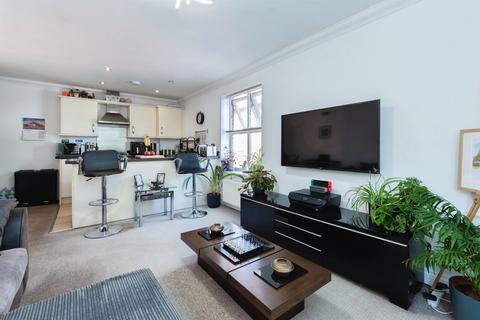 2 bedroom flat for sale, Richmond Park Road, Bournemouth