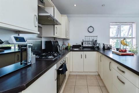 2 bedroom flat for sale, Richmond Park Road, Bournemouth